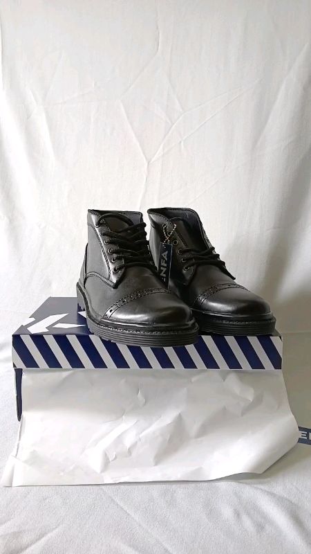 mang boleh se kereenn ini 😱😱#sepatuboots #sepatupria #sepatu #sepatuviral #kenfaofficial #lancerblack