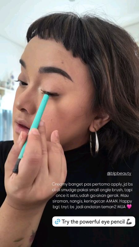 BLP EYE DEFINER NOIR EYELINER REVIEW BY LIZZIE PARRA