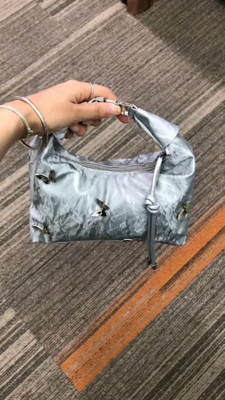 #handbag #fyp #ShopeeCOD #ViralDiShopeeVideo #GakNyeselBeliIni #slingbag #taswanita #SpillBawaBerkah #SpillRacunShopee #Diskon50Persen #RacunShopee