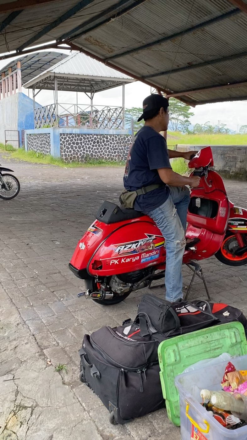 knalpot vespa racing enak penambah power biar kenjtang #knalpotracing #knalpotvesparacing #knalpotvesparacingsuarangencring #knalpotvespa2tak