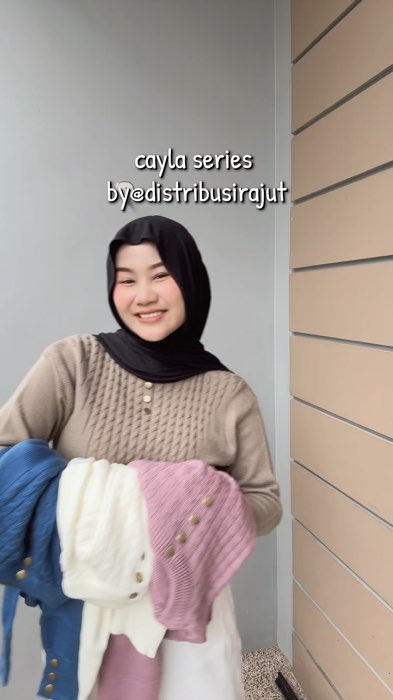 #atasanwanita #atasanrajut #ootd #fashion #outfit #masukberanda #shopeevideo #ViralDiShopeeVideo #trending #fyp #rajut #atasanpressbody