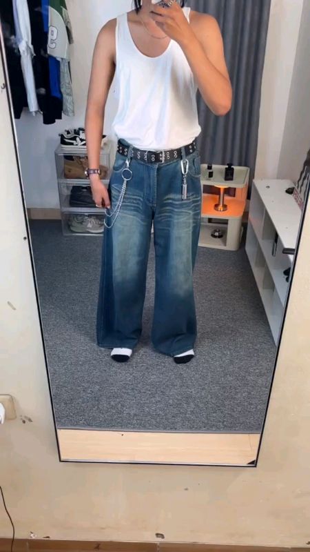 kece parahh sih ini 🤩🤩#baggyjeans #baggyjeansoutfit #celanamurah #SpillRacunShopee #SpillBawaBerkah #ShopeeLook #y2kfashion #Diskon50Persen