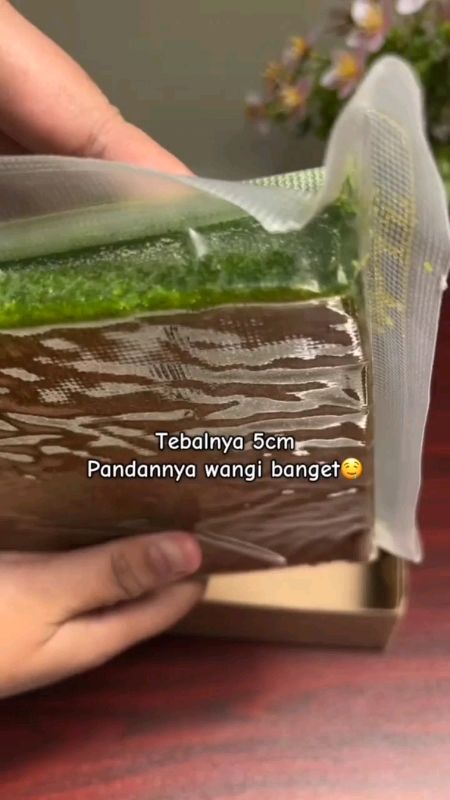 cek bio bunda #kue #kuelebaran #lapislegit #lapislegitenak #lapislegitpremium #lapislegitpandan #jajananviral #SpillBawaBerkah #shopeevideo #fyp