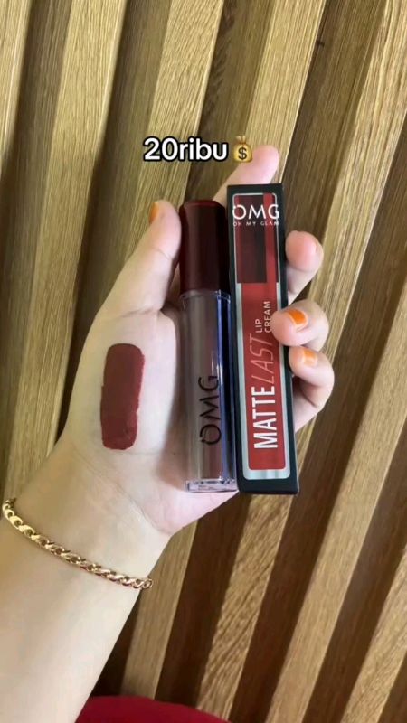 omg matte yang lagi viral bosku#omglipcream #OMGombrelips #omglipmatte #omgskincare #fypdongggggggg #fypvidioshop #ffypshopeevideo