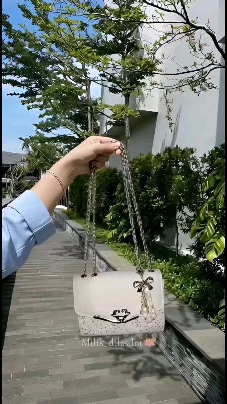 #GakNyeselBeliIni #SpillRacunShopee #RacunShopee #ShopeeLook #ShopeeFashionHaul #tasselempang #taswanita #tasmurah #tasselempangwanita #tascantik