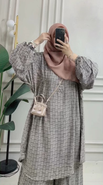 Cocok buat pecinta batik nih 😍