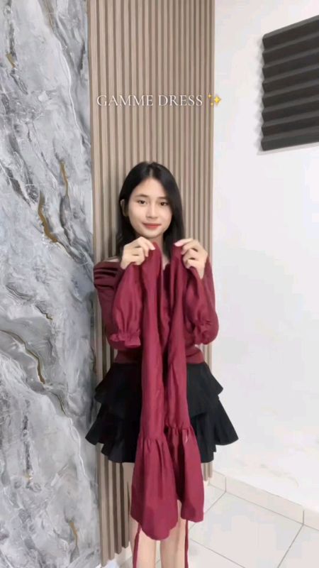 cakep bgt dresnya😍simpel tapi ttep bagus🥰🫶✨#fypシ゚ #spilloutfit #outfitinspiration #fyppppppppppppppp #minidress #SpillBawaBerkah #RacunShopee