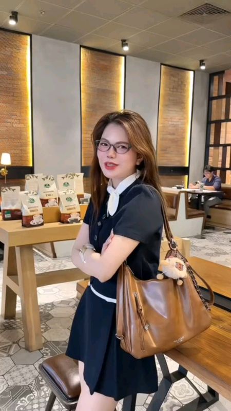 #TASMEWAHPREMIUM #taswanitaberkelas #tascantikelegant #tasmultifungsi #Tas3in1ranselselempangsholder #tasmultifungsi