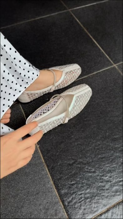 Sepatu flat wanita kekinian #sepatukekinian #sepatumurah #sepatuwanita #sepatuflat #sepatu