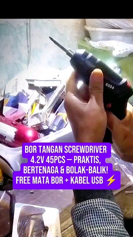 Bor Tangan Screwdriver 4.2V 45P #ScrewdriverSet #BorMini45Pcs #BorBolakBalik #BorUSB #ObengElektrik #Bor4Volt #PeralatanRumah #ToolKit #PerkakasRumah
