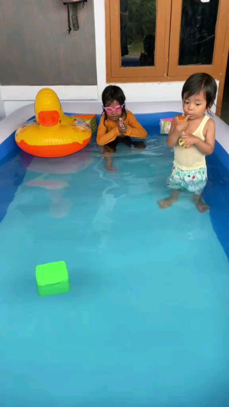 Kolam Renang Anak PVC Tebal Portable + Pompa — Aman, Ringan, dan Mudah Dipasang di Rumah #SpillBawaBerkah #shopeevideo #RacunShopee #goldentick #fyp