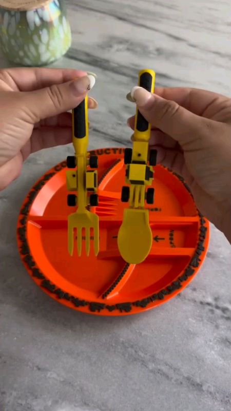 4 in 1 tempat makan anak lucu #tempatmakan #tempatmakananak #shopeevideo #SpillRacunShopee