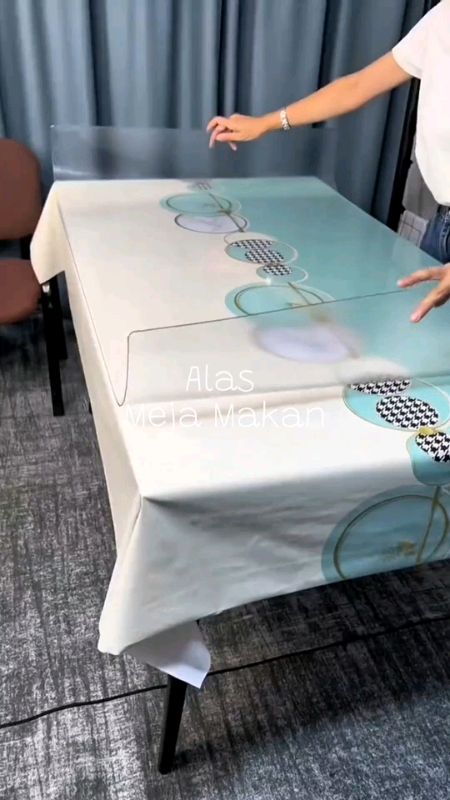 Alas meja anti air #alasmeja #alasmejaantiair #alasmejatransparan #GakNyeselBeliIni #ViralDiShopeeVideo #RacunShopee #SpillRacunShopee #shopeevideo