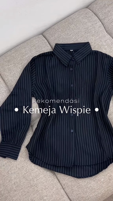 ￼Luna Stripe Kemeja Fitted Premium - Kemeja Wanita Salur Garis Casual🥰##ViralDiShopeeVideo #BadaiTapiBudget #RacunShopeeCheck