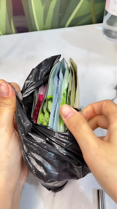 Masker murah jamin aman sudah bpom isi 12 pc #maskerwajah #maskerkomedo #sheetmask #sheatmaskviral #maskerjerawat #maskermuka