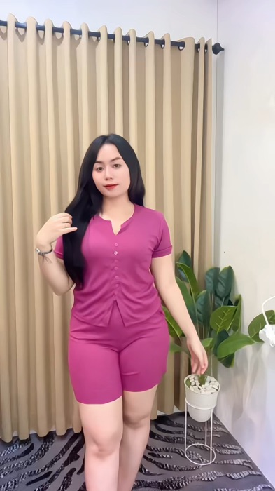 Udah cek ini belum? Oneset simple dan bagus dipakai saat apapun #outfit #oneset #fyp #rekomendasioutfit #ShopeeFashionHaul