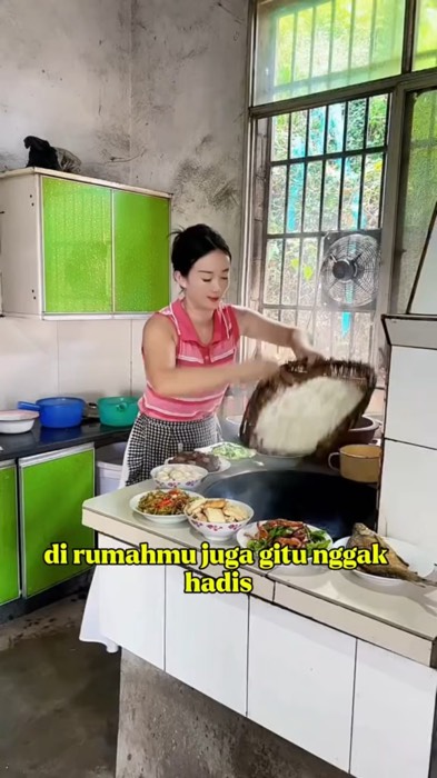Pembersih kerak panci dan wajan ajaib #BeliDiShopeeVideo #shopeevideo #belidishopeevideolebihmurah #ShopeeCOD #pembersihkerak