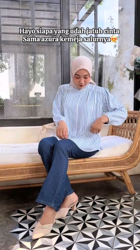 Azura Kemeja Salur Terbaru - Kemeja Wanita Korean Look Style. #RacunShopeeOOTD #ViralDiShopeeVideo #RacunShopeeOutfit #SpillRacunShopee #ShopeeLook