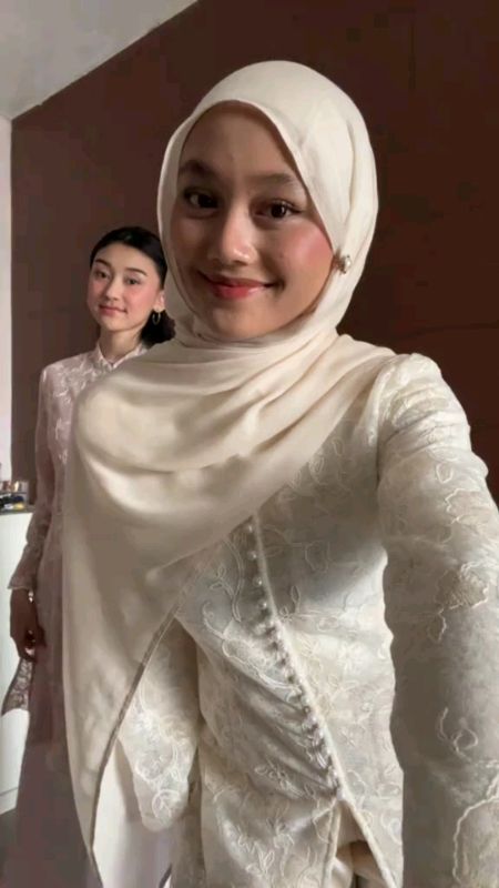 #tunikkekinian #outfitlebaran #TermurahDiShopee #RacunShopee #TerlarisDiShopeeVidio #OOTDFashionShopee #DiskonRacunShopee #Diskon50Persen