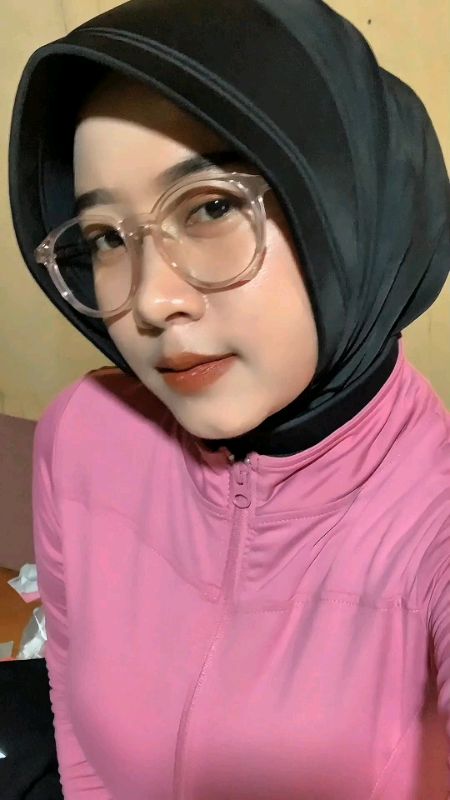 ⏩➡️ Rekomendasi outfit olahraga #jilbab #jilbabinstan #Diskon40RB #Diskon60Persen #TermurahDiShopee #jaketolahraga #hijabviral #alvajfp