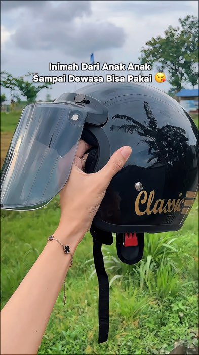 Pilihan Warnanya Juga Banyak 😉 #helm #helmmurah #helmbogo #helmsni #RacunShopee #SpillRacunShopee #GratisOngkirRP0 #ShopeeCOD