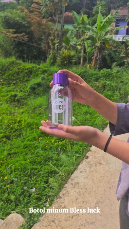 #botolminumanak #GratisOngkirRP0 #botolminum #botolminumviral #tumblermurah #tumbleraestethic #tumblerlucu #tumblerkaca #tumbler #botolminumunik