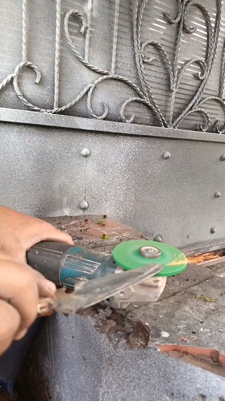 Mengasah Pisau parang atau sejenis nya dengan praktis cepat dan hasil maksimal#matagerindaasah #matagerindaasahan #matagerindaasahlogam