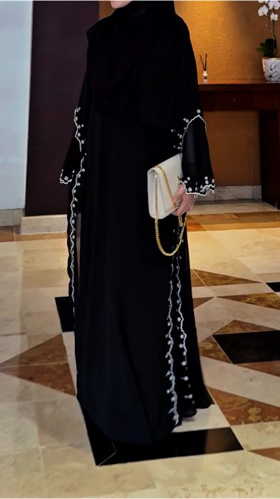 Siap tampil elegan dalam balutan Abaya bordir yang mewah #abayalebaran #lebaranberabaya #rekomendasiabaya