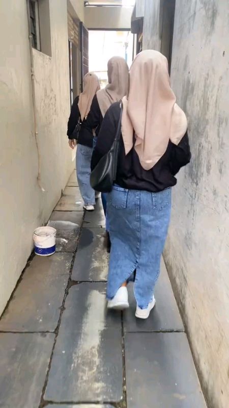 rok jeans wanita #FashiondiShopee #RacunShopee #berkahcreatorberlimpah #rokjeanspanjang