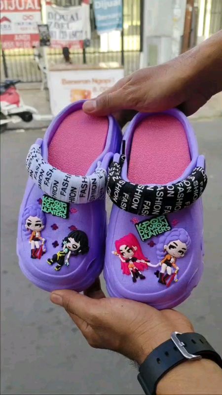 sandal baim anak perempuan viral #sandal #sandalanak #sandalanakperempuan #sandalbaim #sandalbaimfashioncewek