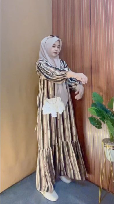 #gamismurah #GratisOngkirRP0 #DiskonRacunShopee #PromoNonStop #mididress #gamis