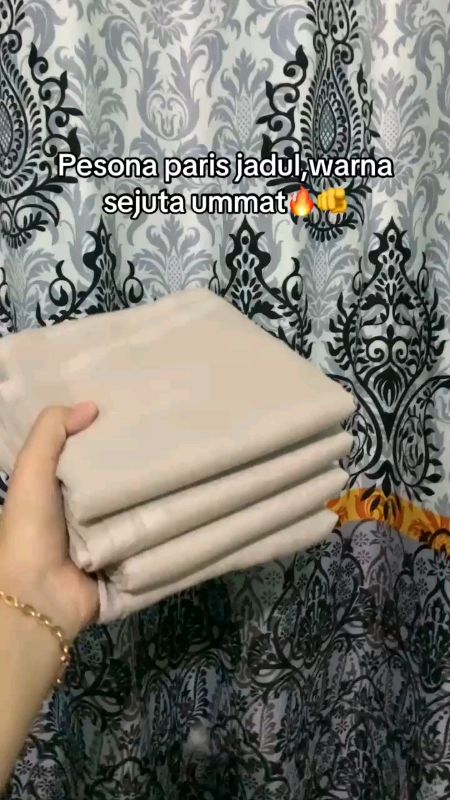 yang banyak di cari  kaum hawa #kerudungsegiempat #parisjadulpremium #terlaris #RacunShopee