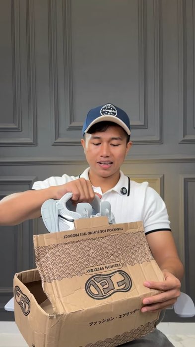 Mending beli sepatu original #sepatupria #ViralDiShopeeVidio #DiskonRacunShopee #GratisOngkirRP0 #shopegratisongkir #sepatuolahraga #sepatuviral