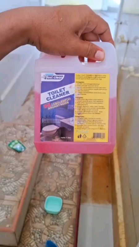 toilet cleaner pembersih kerak lantai #toiletcleaner #pembersihkerakmembandel #pembersihkamarmandi #pembersihlantai #toiletcleanerpembersihkerak #fyp
