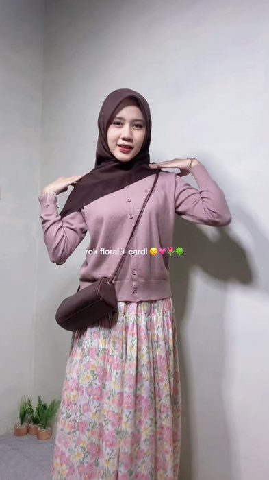 lagi suka bgtt pake rok floral krn secantik ituu #RacunShopee #RacunShopeeCheck #RacunShopeeOutfit #ShopeeCOD #ShopeeFashionHaul #shopeevideo #ootd