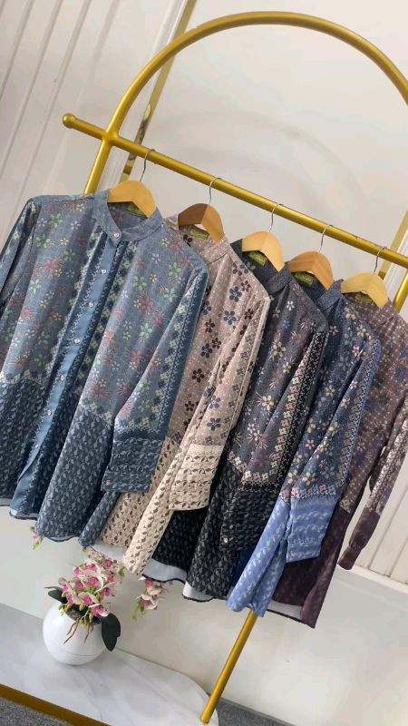#megasale #fashionsale #fashionshopeehaul #fashionmuslim #77megashoppingday #atasanwanita #tunikwanitaterbaru #blouseprinting #blousepremium #tunik