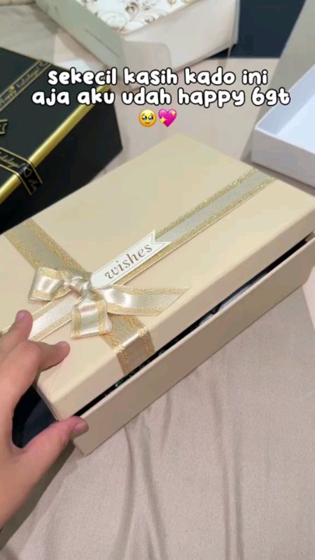1 set jedai dan headband buat kado pacar #kado #kadopacar #jedai #headband#aksesoriswanita #SpillRacunShopee