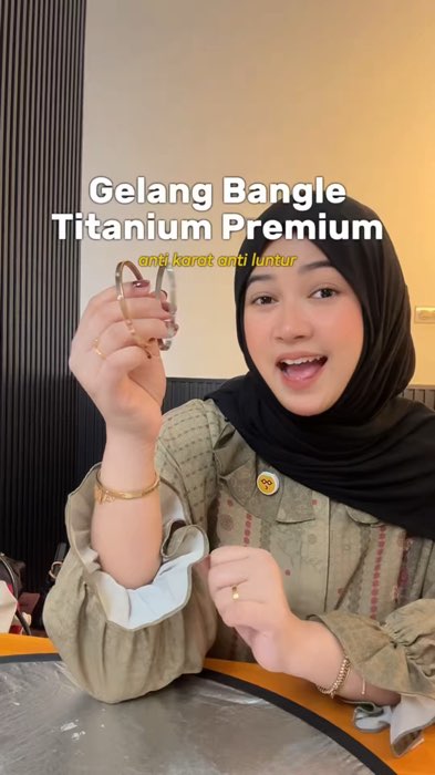 Gelang Tangan Bangle Titanium. #gelangbangle #gelangbangletitanium #banglebracelets