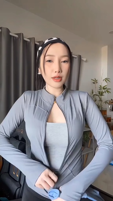 #Cashback40Persen#outfitinspiration#OOTDFashionShopee#Cashback40Persen#Jaketgym#jaketantiuv#jaketwanita#jaketolahraga#SpillRacunShopee#ViralDiShopeeVi