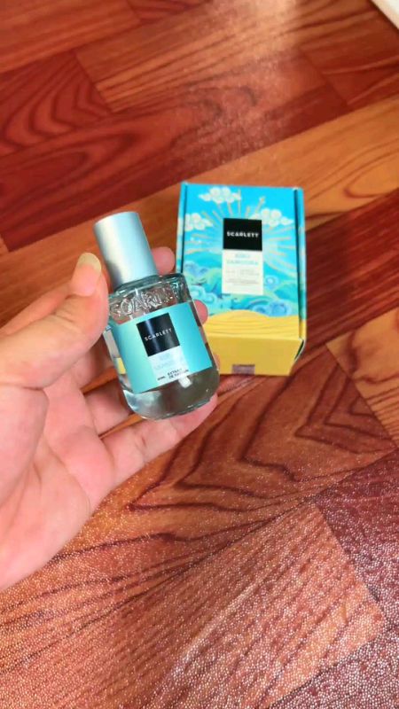 Rekomendasi parfum buat daily#parfumviral#parfumereccomended#rekomendasiparfum#parfummurah#shopeevideo#wangisultan#racunshope#fypppppppp