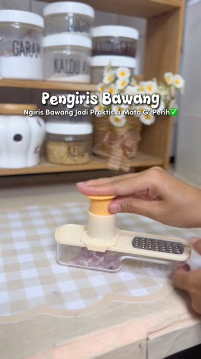 Ngiris2 bawang/ rempah2 sekarang jadi praktis banget gara2 pakai alat ini #pengirisbawang #pengirisserbaguna #pengiris #parutanserbaguna #parutan