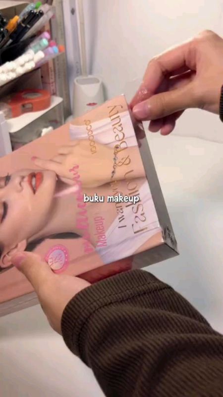 IGOODCO (IG3110/IG3110S) Pearlescent Matte Easy Tinting Eyeshadow Book#shopeecodday #LookShopeeVideo #fypdongggggggg