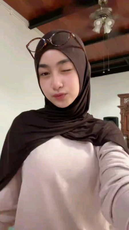 pashmina ceruty babydol#OOTDFashionShopee #trendingshopee #GratisOngkirRP0 #TermurahDiShopee #RacunShopeeCheck