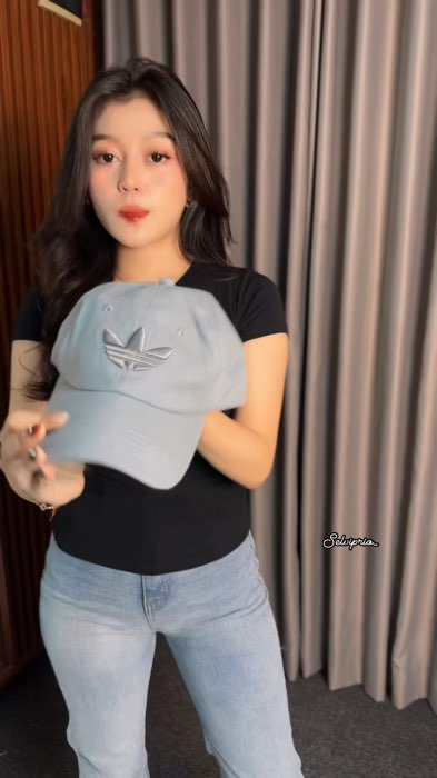 Topi ini bikin kece abiss #topibaseball #adidas #SpillRacunShopee #topiunisex #SpillBawaBerkah #shopeevideo