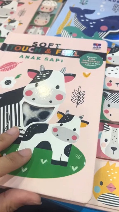 #bukusensoryanak #boardbook #bukuedukasianak #bukuhewan #sensorybook #softtouchandfeel #bukubayi #bukutoddler #belajarbaca #fypシ #fyp #foryou