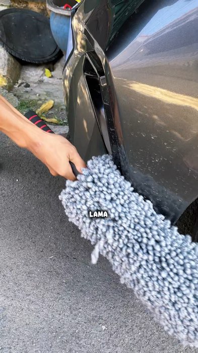 Biar gak perlu di cuci setiap hari bersihkan aja pakai kemoceng microfiber #kemocengmicrofiber
