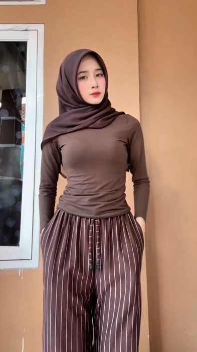 #ootdhijab #ootdfashion #OOTDRamadan #longsleeve #kemejawanita #longsleeveshirt #longsleevetop #longsleeve #natyaawidyaa #atasanwanita #ootdfashion