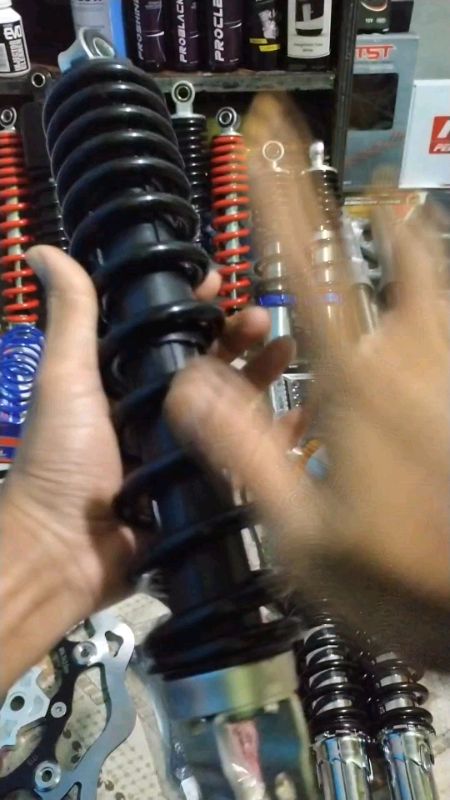 shockbreaker belakang original matic Honda #shockbelakang #shockbreakertabung #shockbreakermotor #RacunShopee #DiskonRacunShopee #shopiemurahlebay