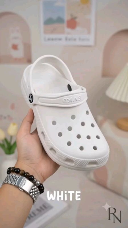 sandal crocs#sandalcrocsmurah #ShopeeVideoCreator #ShopeeCOD #contentcreatorshopee #RacunShopee #shopeevideo