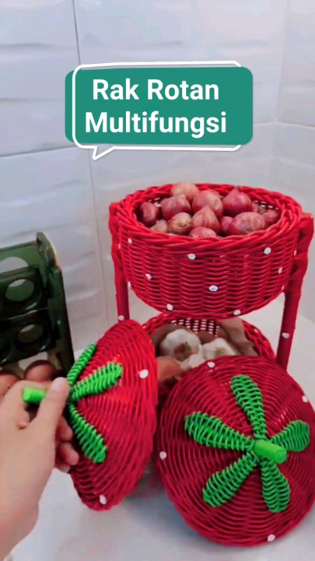 Rak BAWANG estetik/ Rakbumbu dapur/Rak susun estetik/Kranjang susun/ kranjang penyimpanan dari rattan synthetic ( STR) dengan harga Rp60.000.